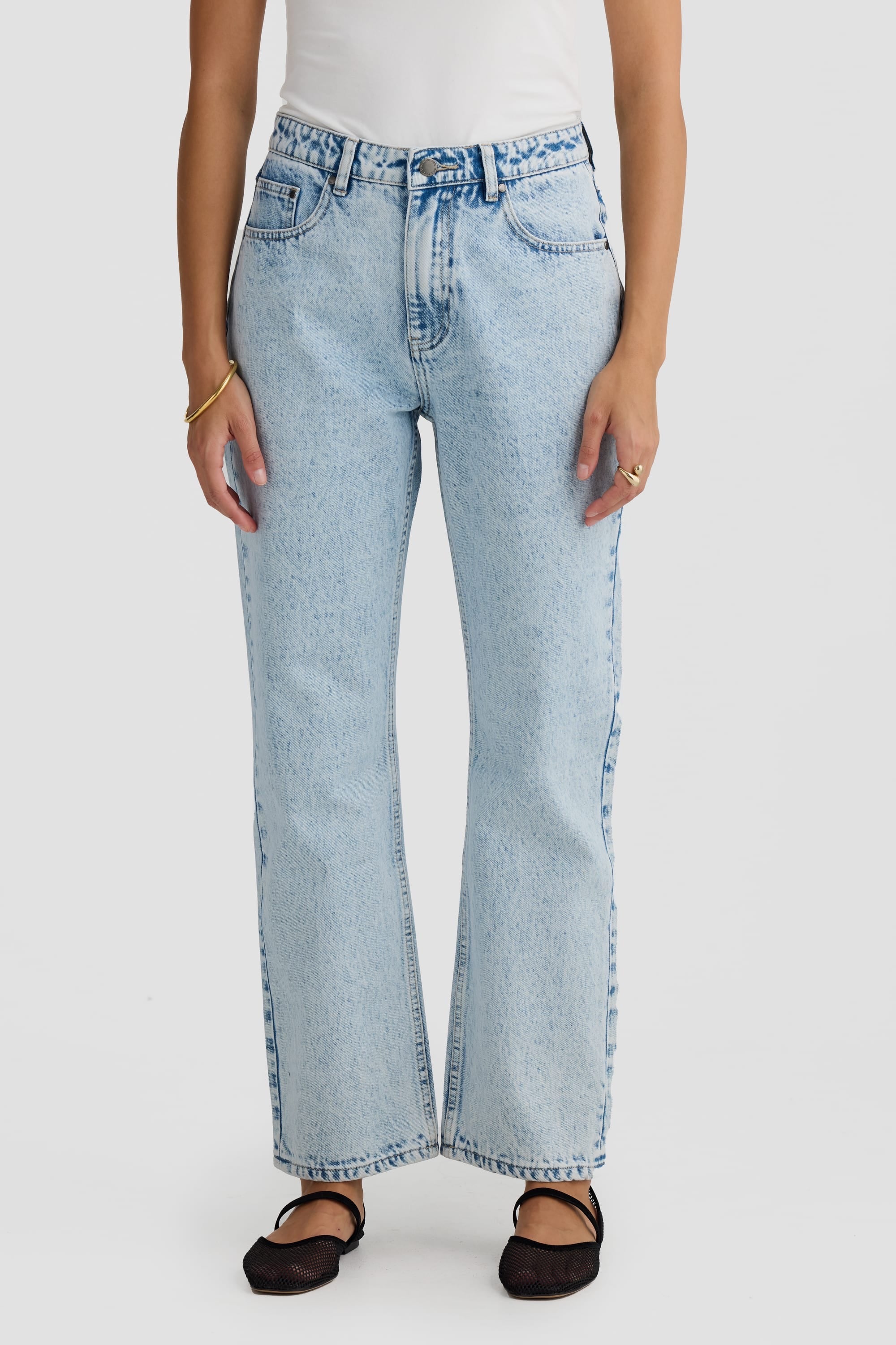 WILLOW DENIM STRAIGHT LEG JEAN LIGHT BLUE