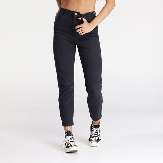 WOMENS JEANS – SUNDAY BEST TRADING CO