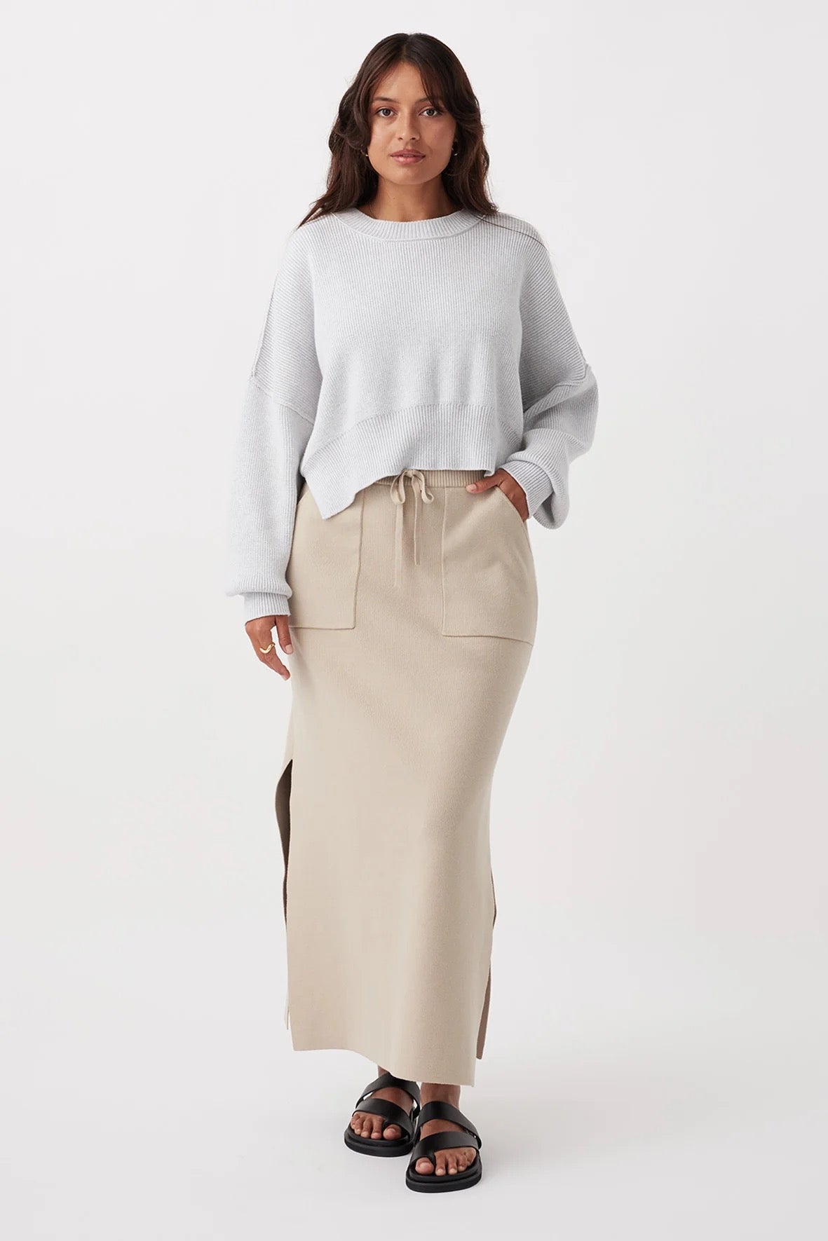 HARLO CROPPED SWEATER - SUNDAY BEST TRADING CO