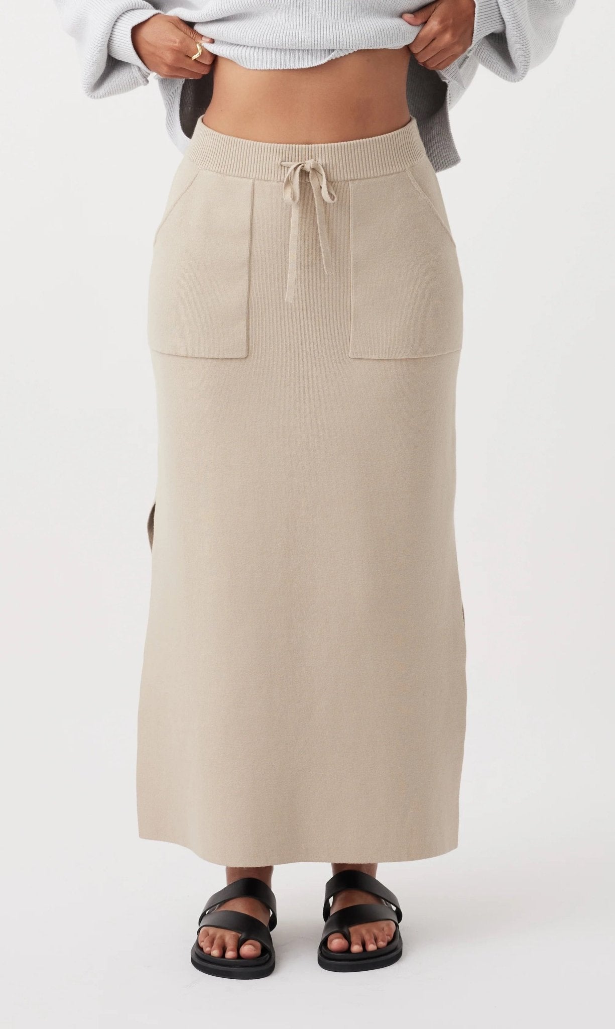 LOU SKIRT TAUPE - SUNDAY BEST TRADING CO