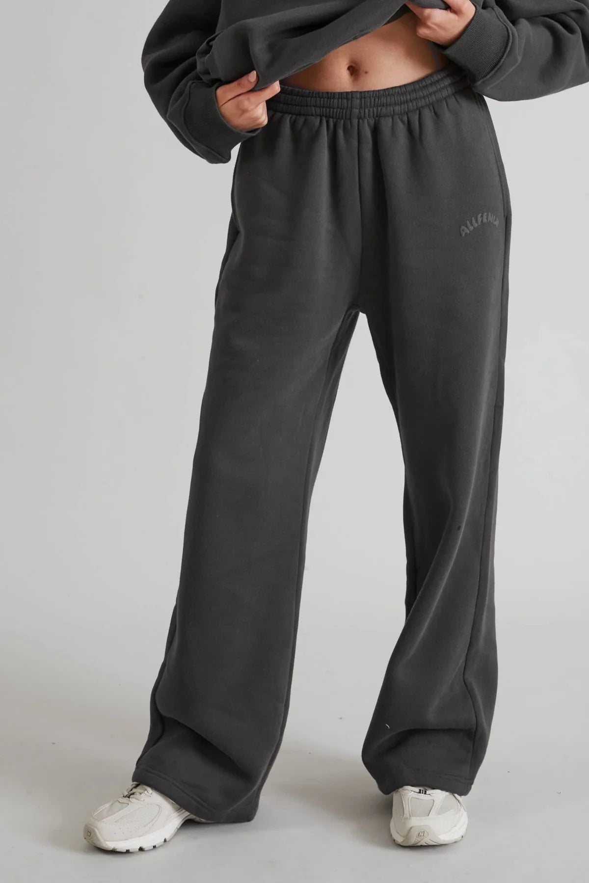 WELLNESS CLUB WIDE LEG TRACK PANT - SUNDAY BEST TRADING CO